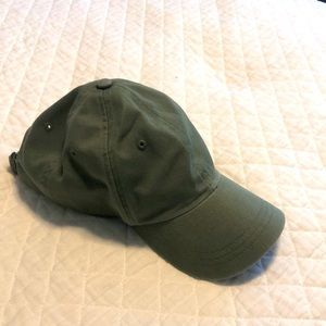 NWOT JCrew unisex baseball cap in Olive - OS